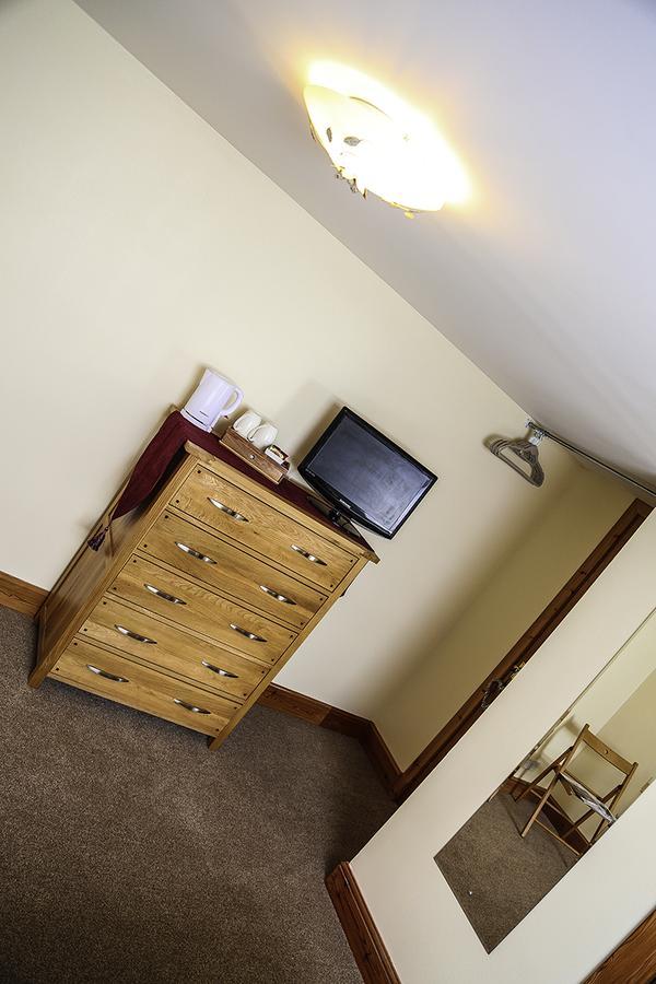 Henshire B&B Dingwall Esterno foto